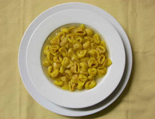 Tortellini in brodo di Modena